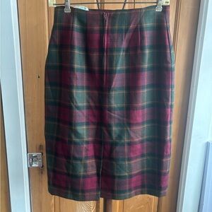 Marks‎ & Spencer Tartan Pencil Skirt in Red and Green